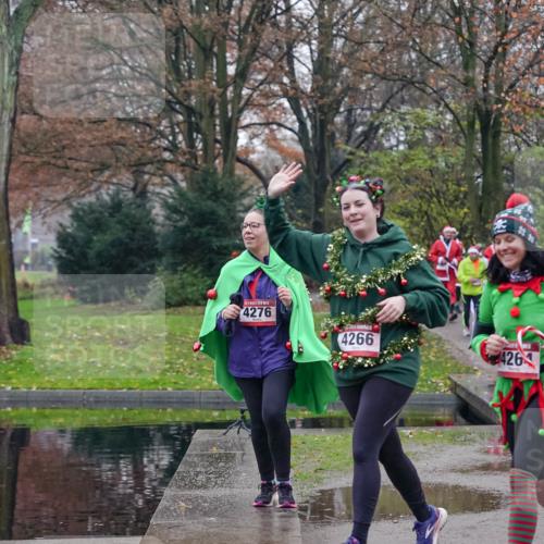 07.12.2025 - St. Pauli X-Mass-Run No. 15 Michael Burmester http://msf.ph/oto/9414989 07.12.2025 10:06:11 Laufen 5, 4276, 4266, 426 meine-sportfotos.de