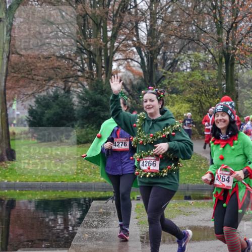 07.12.2025 - St. Pauli X-Mass-Run No. 15 Michael Burmester http://msf.ph/oto/9414991 07.12.2025 10:06:11 Laufen 4276, 4266, 264 meine-sportfotos.de