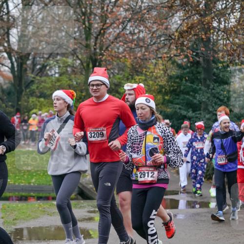 07.12.2025 - St. Pauli X-Mass-Run No. 15 Michael Burmester http://msf.ph/oto/9415026 07.12.2025 10:06:18 Laufen 15, 3209, 15, 2912, 4519, 285 meine-sportfotos.de