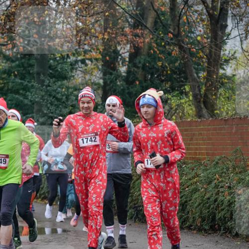 07.12.2025 - St. Pauli X-Mass-Run No. 15 Michael Burmester http://msf.ph/oto/9415061 07.12.2025 10:06:33 Laufen 49, 5, 1742 meine-sportfotos.de