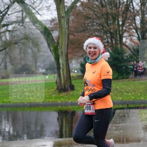 07.12.2025 - St. Pauli X-Mass-Run No. 15 Michael Burmester http://msf.ph/oto/9415084 07.12.2025 10:06:38 Laufen 15, 998 meine-sportfotos.de