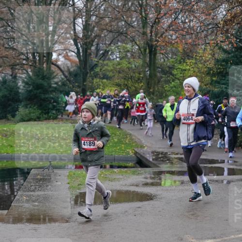 07.12.2025 - St. Pauli X-Mass-Run No. 15 Michael Burmester http://msf.ph/oto/9415110 07.12.2025 10:06:45 Laufen 15, 4189, 4064, 431 meine-sportfotos.de