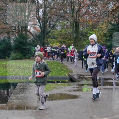 07.12.2025 - St. Pauli X-Mass-Run No. 15 Michael Burmester http://msf.ph/oto/9415111 07.12.2025 10:06:45 Laufen 4182, 4064 meine-sportfotos.de