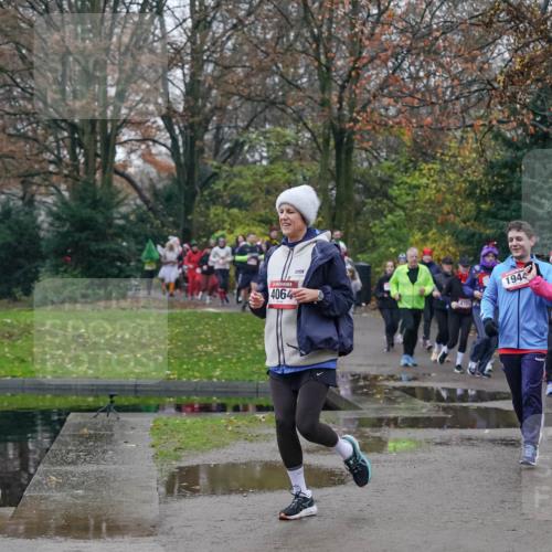07.12.2025 - St. Pauli X-Mass-Run No. 15 Michael Burmester http://msf.ph/oto/9415113 07.12.2025 10:06:45 Laufen 4064, 1944 meine-sportfotos.de