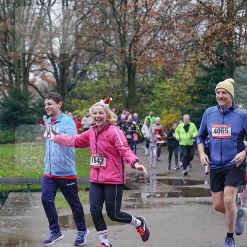 07.12.2025 - St. Pauli X-Mass-Run No. 15 Michael Burmester http://msf.ph/oto/9415122 07.12.2025 10:06:47 Laufen 1942, 15, 4065 meine-sportfotos.de