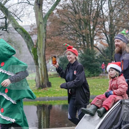 07.12.2025 - St. Pauli X-Mass-Run No. 15 Michael Burmester http://msf.ph/oto/9415136 07.12.2025 10:06:50 Laufen  meine-sportfotos.de
