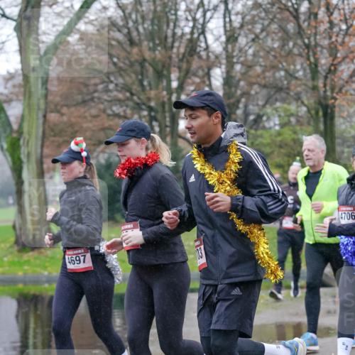 07.12.2025 - St. Pauli X-Mass-Run No. 15 Michael Burmester http://msf.ph/oto/9415154 07.12.2025 10:06:54 Laufen 4697, 03, 4706 meine-sportfotos.de