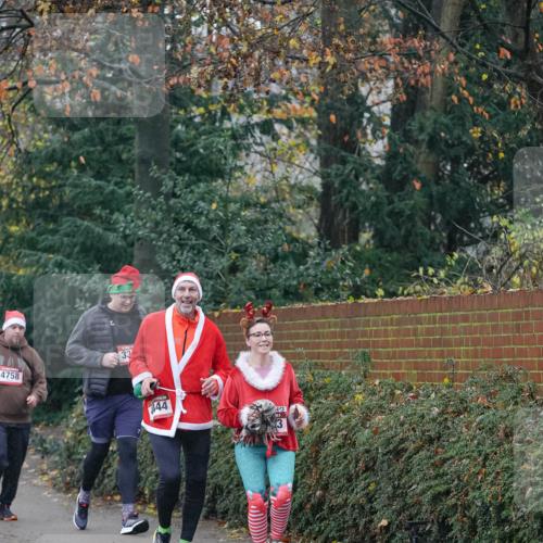07.12.2025 - St. Pauli X-Mass-Run No. 15 Michael Burmester http://msf.ph/oto/9415206 07.12.2025 10:07:16 Laufen 4758, 33, 444 meine-sportfotos.de
