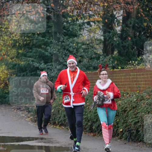 07.12.2025 - St. Pauli X-Mass-Run No. 15 Michael Burmester http://msf.ph/oto/9415209 07.12.2025 10:07:17 Laufen 4758, 144, 443 meine-sportfotos.de