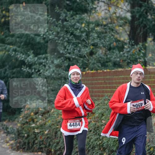 07.12.2025 - St. Pauli X-Mass-Run No. 15 Michael Burmester http://msf.ph/oto/9415275 07.12.2025 10:07:54 Laufen 15, 4484, 9, 4504 meine-sportfotos.de