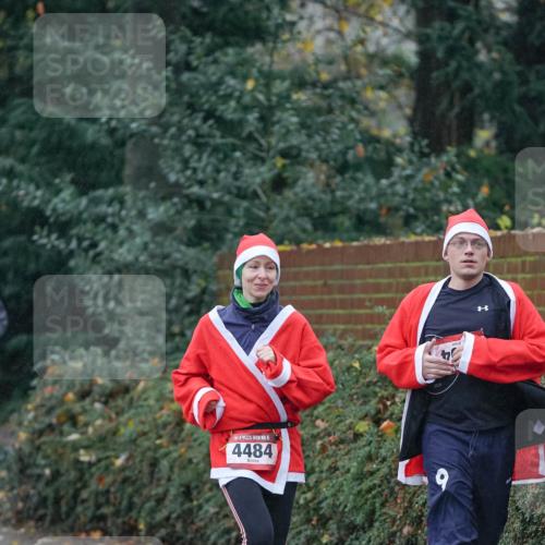 07.12.2025 - St. Pauli X-Mass-Run No. 15 Michael Burmester http://msf.ph/oto/9415278 07.12.2025 10:07:55 Laufen 15, 4484 meine-sportfotos.de