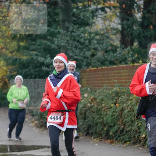 07.12.2025 - St. Pauli X-Mass-Run No. 15 Michael Burmester http://msf.ph/oto/9415284 07.12.2025 10:07:57 Laufen 15, 4484, 2018 meine-sportfotos.de