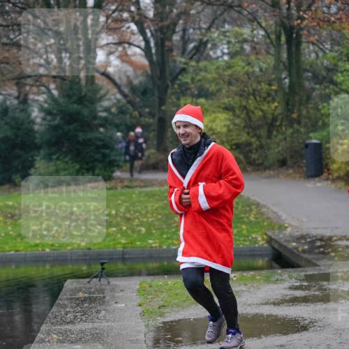 07.12.2025 - St. Pauli X-Mass-Run No. 15 Michael Burmester http://msf.ph/oto/9415285 07.12.2025 10:07:58 Laufen  meine-sportfotos.de