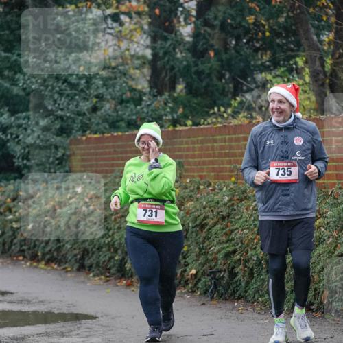 07.12.2025 - St. Pauli X-Mass-Run No. 15 Michael Burmester http://msf.ph/oto/9415297 07.12.2025 10:08:02 Laufen 731, 5, 735 meine-sportfotos.de