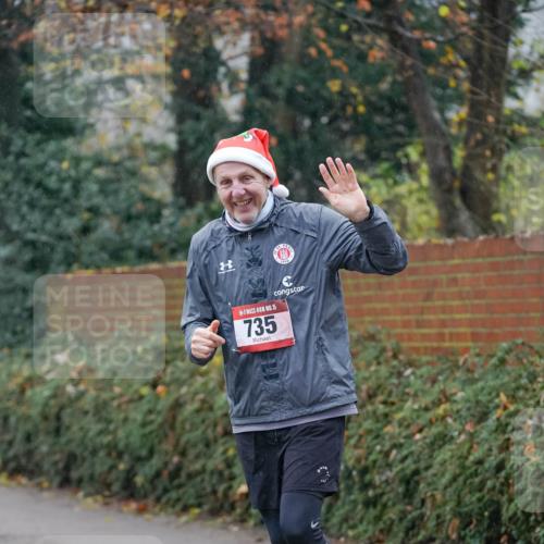 07.12.2025 - St. Pauli X-Mass-Run No. 15 Michael Burmester http://msf.ph/oto/9415304 07.12.2025 10:08:04 Laufen 15, 735 meine-sportfotos.de