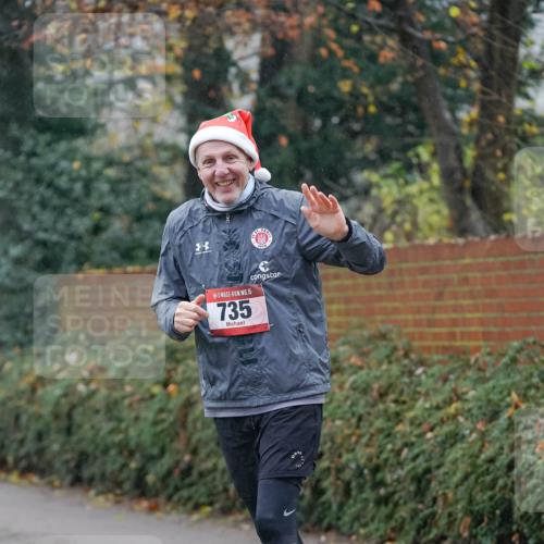 07.12.2025 - St. Pauli X-Mass-Run No. 15 Michael Burmester http://msf.ph/oto/9415305 07.12.2025 10:08:04 Laufen 15, 735 meine-sportfotos.de