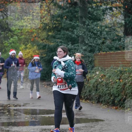 07.12.2025 - St. Pauli X-Mass-Run No. 15 Michael Burmester http://msf.ph/oto/9415308 07.12.2025 10:08:15 Laufen 5, 4773, 913 meine-sportfotos.de