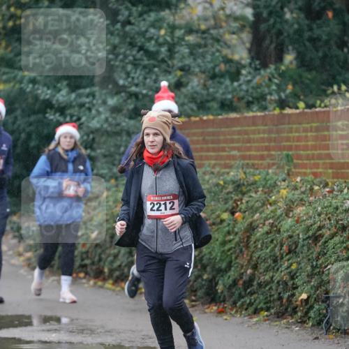 07.12.2025 - St. Pauli X-Mass-Run No. 15 Michael Burmester http://msf.ph/oto/9415313 07.12.2025 10:08:18 Laufen 15, 2212 meine-sportfotos.de