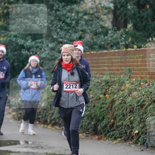 07.12.2025 - St. Pauli X-Mass-Run No. 15 Michael Burmester http://msf.ph/oto/9415314 07.12.2025 10:08:18 Laufen 15, 2212 meine-sportfotos.de