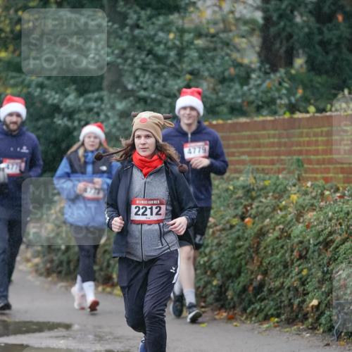 07.12.2025 - St. Pauli X-Mass-Run No. 15 Michael Burmester http://msf.ph/oto/9415316 07.12.2025 10:08:18 Laufen 15, 2212, 4779 meine-sportfotos.de