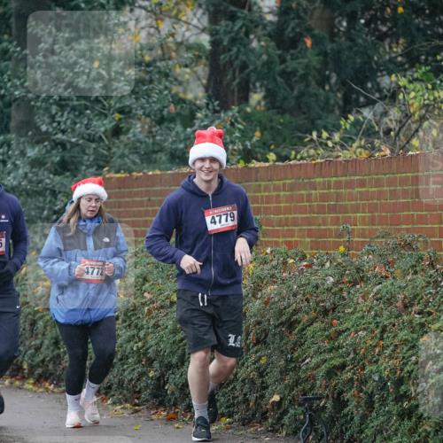 07.12.2025 - St. Pauli X-Mass-Run No. 15 Michael Burmester http://msf.ph/oto/9415319 07.12.2025 10:08:19 Laufen 6, 4772, 1, 4779 meine-sportfotos.de