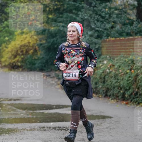 07.12.2025 - St. Pauli X-Mass-Run No. 15 Michael Burmester http://msf.ph/oto/9415347 07.12.2025 10:08:29 Laufen 15, 3214 meine-sportfotos.de