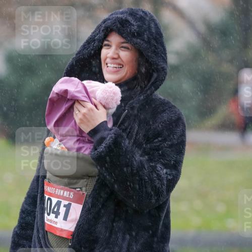 07.12.2025 - St. Pauli X-Mass-Run No. 15 Michael Burmester http://msf.ph/oto/9415363 07.12.2025 10:09:52 Laufen 15, 041 meine-sportfotos.de