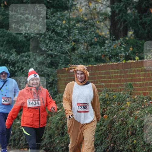 07.12.2025 - St. Pauli X-Mass-Run No. 15 Michael Burmester http://msf.ph/oto/9415373 07.12.2025 10:10:10 Laufen 2621, 5, 1434, 1358 meine-sportfotos.de