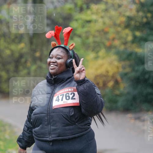 07.12.2025 - St. Pauli X-Mass-Run No. 15 Michael Burmester http://msf.ph/oto/9415377 07.12.2025 10:11:11 Laufen 15, 4762 meine-sportfotos.de