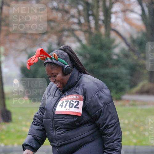 07.12.2025 - St. Pauli X-Mass-Run No. 15 Michael Burmester http://msf.ph/oto/9415380 07.12.2025 10:11:12 Laufen 15, 4762 meine-sportfotos.de