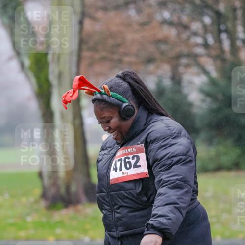 07.12.2025 - St. Pauli X-Mass-Run No. 15 Michael Burmester http://msf.ph/oto/9415382 07.12.2025 10:11:12 Laufen 15, 4762 meine-sportfotos.de
