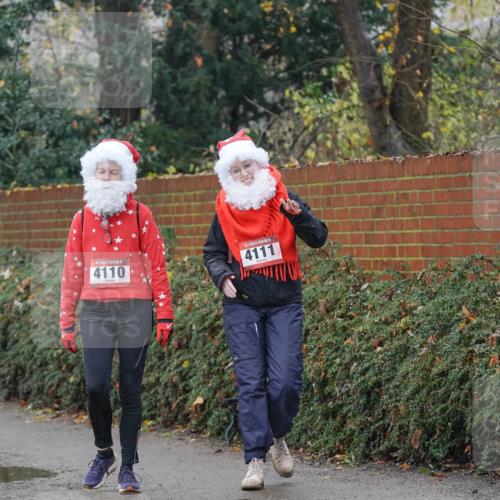 07.12.2025 - St. Pauli X-Mass-Run No. 15 Michael Burmester http://msf.ph/oto/9415386 07.12.2025 10:11:35 Laufen 25, 4110, 15, 4111 meine-sportfotos.de