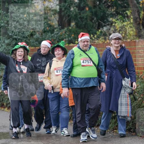 07.12.2025 - St. Pauli X-Mass-Run No. 15 Michael Burmester http://msf.ph/oto/9415409 07.12.2025 10:12:33 Laufen 475, 4757 meine-sportfotos.de