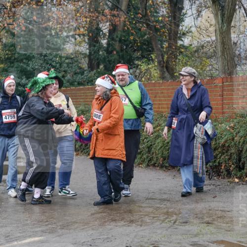 07.12.2025 - St. Pauli X-Mass-Run No. 15 Michael Burmester http://msf.ph/oto/9415421 07.12.2025 10:12:38 Laufen 4759, 4759, 57 meine-sportfotos.de