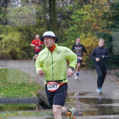 07.12.2025 - St. Pauli X-Mass-Run No. 15 Michael Burmester http://msf.ph/oto/9415466 07.12.2025 10:18:19 Laufen 15, 3267 meine-sportfotos.de