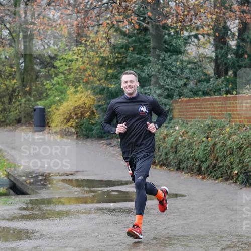 07.12.2025 - St. Pauli X-Mass-Run No. 15 Michael Burmester http://msf.ph/oto/9415482 07.12.2025 10:18:35 Laufen  meine-sportfotos.de