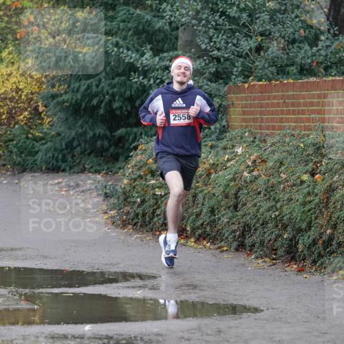 07.12.2025 - St. Pauli X-Mass-Run No. 15 Michael Burmester http://msf.ph/oto/9415487 07.12.2025 10:18:56 Laufen 828, 2558 meine-sportfotos.de