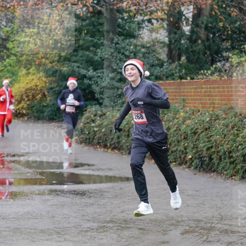 07.12.2025 - St. Pauli X-Mass-Run No. 15 Michael Burmester http://msf.ph/oto/9415503 07.12.2025 10:19:04 Laufen 268 meine-sportfotos.de