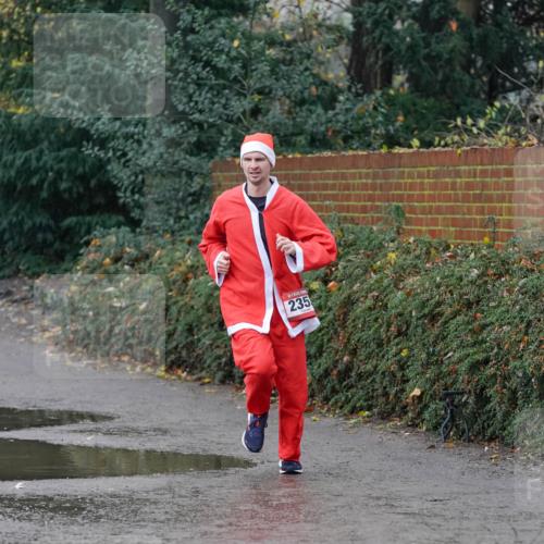 07.12.2025 - St. Pauli X-Mass-Run No. 15 Michael Burmester http://msf.ph/oto/9415511 07.12.2025 10:19:08 Laufen 235 meine-sportfotos.de