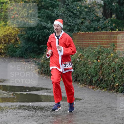 07.12.2025 - St. Pauli X-Mass-Run No. 15 Michael Burmester http://msf.ph/oto/9415514 07.12.2025 10:19:09 Laufen 2353 meine-sportfotos.de