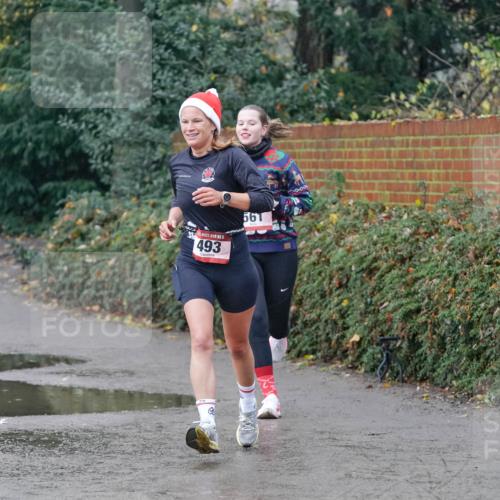 07.12.2025 - St. Pauli X-Mass-Run No. 15 Michael Burmester http://msf.ph/oto/9415525 07.12.2025 10:19:15 Laufen 5, 493, 561 meine-sportfotos.de