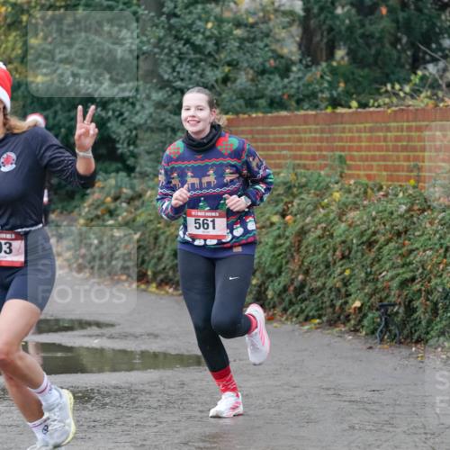 07.12.2025 - St. Pauli X-Mass-Run No. 15 Michael Burmester http://msf.ph/oto/9415527 07.12.2025 10:19:16 Laufen 493, 561 meine-sportfotos.de