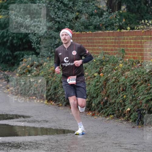 07.12.2025 - St. Pauli X-Mass-Run No. 15 Michael Burmester http://msf.ph/oto/9415534 07.12.2025 10:19:18 Laufen 248 meine-sportfotos.de