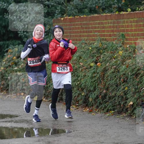 07.12.2025 - St. Pauli X-Mass-Run No. 15 Michael Burmester http://msf.ph/oto/9415564 07.12.2025 10:19:39 Laufen 2948, 3263 meine-sportfotos.de