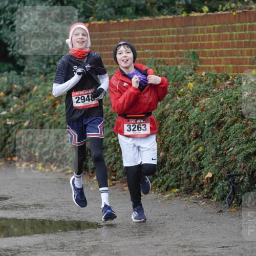 07.12.2025 - St. Pauli X-Mass-Run No. 15 Michael Burmester http://msf.ph/oto/9415565 07.12.2025 10:19:39 Laufen 2948, 3263 meine-sportfotos.de