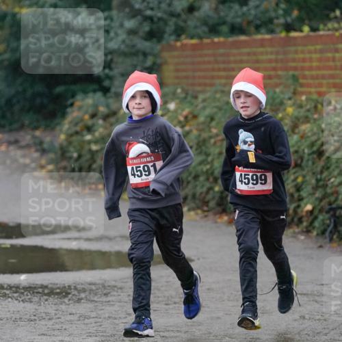 07.12.2025 - St. Pauli X-Mass-Run No. 15 Michael Burmester http://msf.ph/oto/9415648 07.12.2025 10:20:22 Laufen 15, 4591, 4599 meine-sportfotos.de
