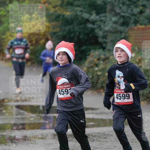 07.12.2025 - St. Pauli X-Mass-Run No. 15 Michael Burmester http://msf.ph/oto/9415651 07.12.2025 10:20:23 Laufen 15, 459, 4599 meine-sportfotos.de