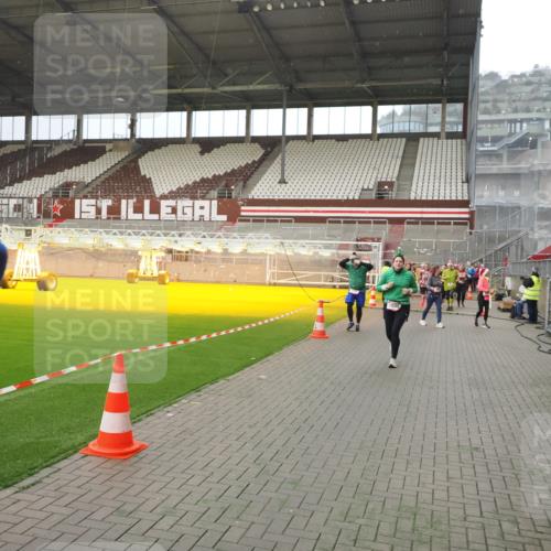 07.12.2025 - St. Pauli X-Mass-Run No. 15 Fabian Wolf http://msf.ph/oto/9415765 07.12.2025 11:05:56 Ziel 92, 298, 300, 659, 693, 924, 925, 927, 929, 932, 973, 1024, 1025, 1092, 1196, 1208, 1428, 1432, 1608, 1648, 2254, 3272, 3278 meine-sportfotos.de