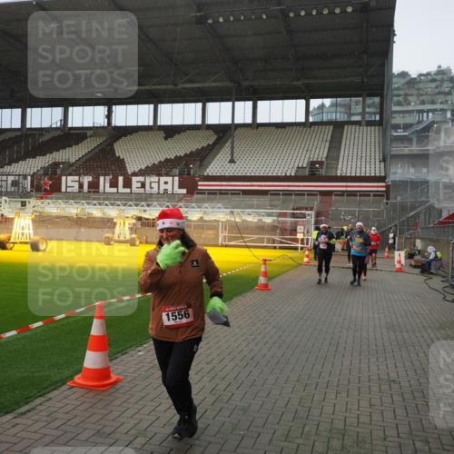 07.12.2025 - St. Pauli X-Mass-Run No. 15 Fabian Wolf http://msf.ph/oto/9415905 07.12.2025 11:06:34 Ziel 359, 382, 565, 1285, 1286, 1440, 1442, 1556, 1564 meine-sportfotos.de