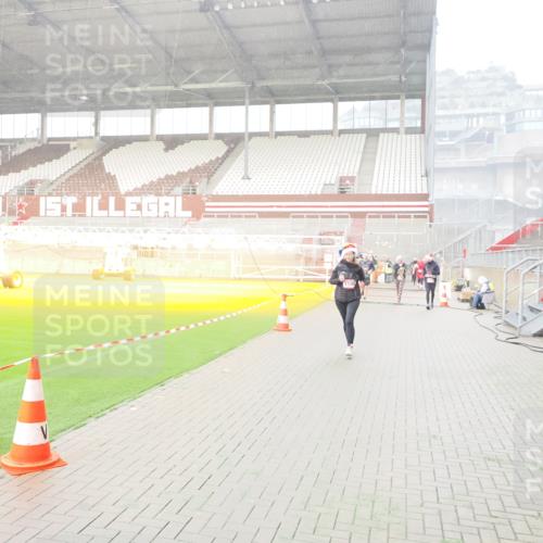 07.12.2025 - St. Pauli X-Mass-Run No. 15 Fabian Wolf http://msf.ph/oto/9416203 07.12.2025 11:08:10 Ziel 100, 629, 635, 653, 772, 774, 1123, 1129, 1226, 1230, 1249, 1342, 1355, 1520, 1525, 1559, 1560, 1596, 1809, 1810, 4798, 4815 meine-sportfotos.de